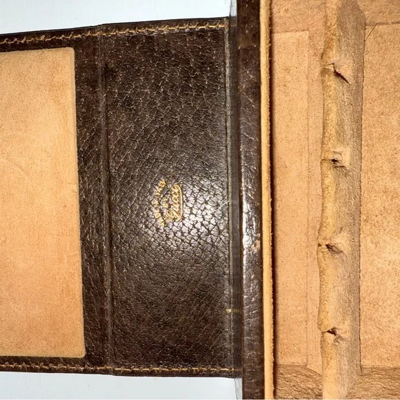 Vintage Gucci Italian Leather Jewelry & Travel Case – Monogrammed Made in Italy - Picture 10 of 10